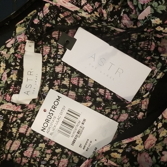 💕ASTR💕 Floral Ruffle Cutout Midi Dress ~ Black Lilac Ditsy Medium M NWT - Picture 15 of 16